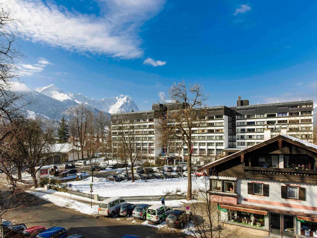 Sunday Hotel Garmisch-Partenkirchen Exterior